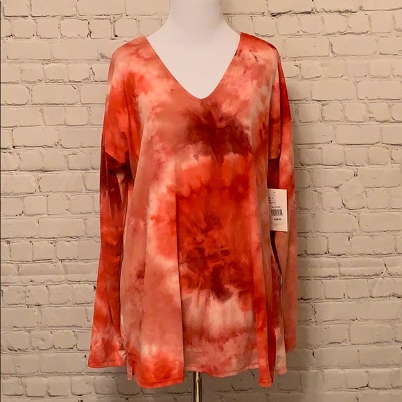 Como Blu Tops - Super Soft Crisscross Back- V Neck Top. NWT Como Blu Tops - Super Soft Crisscross Back- V Neck Top. NWT